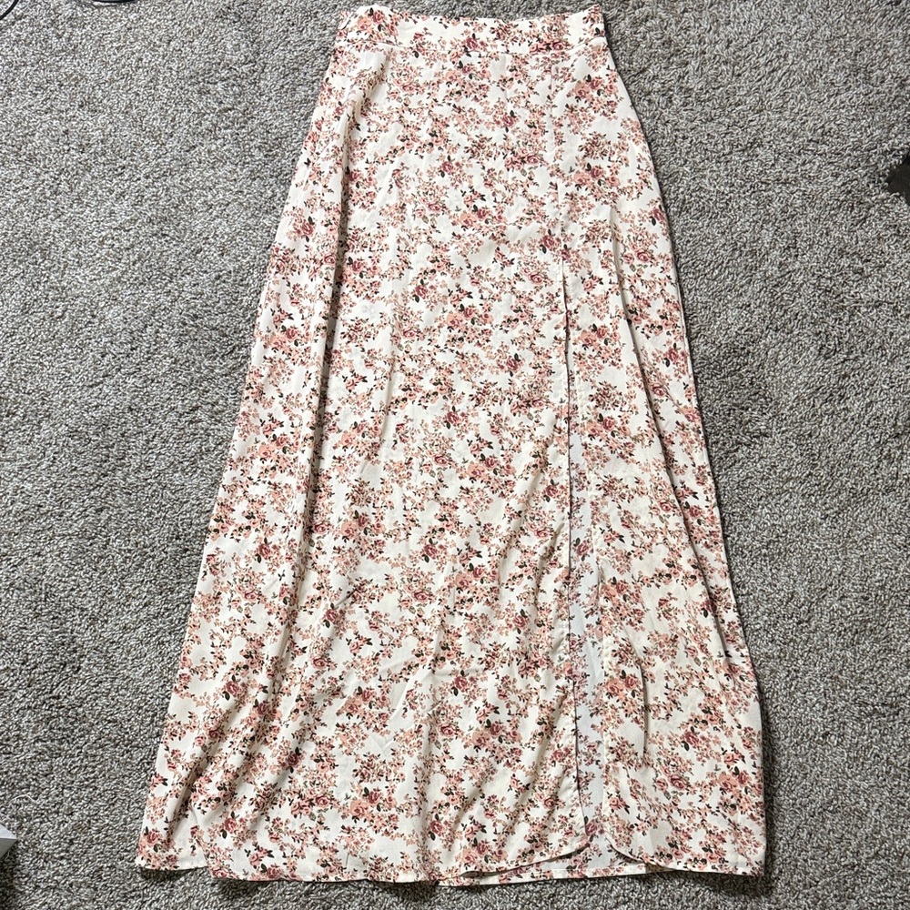 SHEIN Floral A-Line Skirt - White and Pink